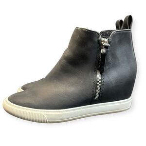 KARMELO Women’s Black Leather Hidden Wedge Sneaker Bootie Size 7.5